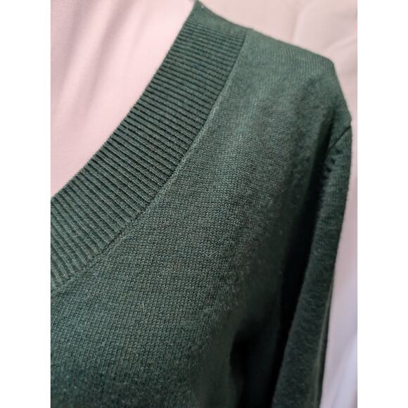 EUC THE DROP Preppy GREEN Grandpa SWEATER Womens SIZE MEDIUM Dark Academia Vneck - Picture 2 of 13